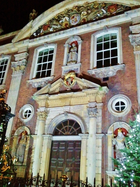 Worcester Guild Hall, with rare public statue of Queen Anne, top